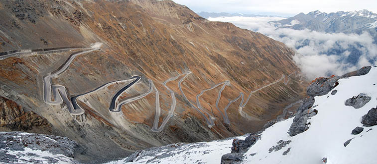 Drives in Europe -Stelvio Pass - flickr: absoluteczech