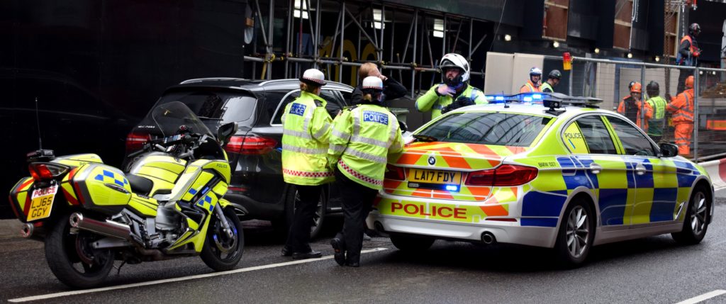 New Police device set to catch phone users and speeders from 1km away!